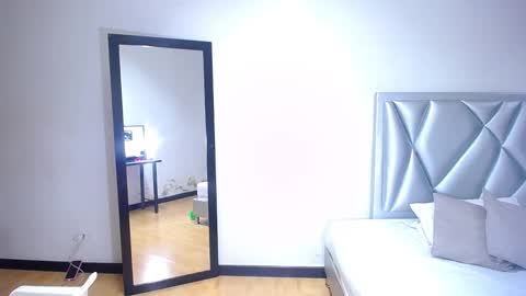 exotic_karmella online show from 1, 2, 2025