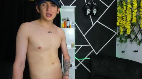 Snapshot of exotic_kisses_ chatting on 3, 12, 2024 exotic_kisses_ online show from 3, 12, 2024