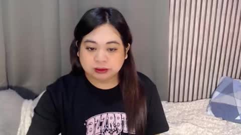 Snapshot of exoticpinayx chatting on 21, 9, 2025 SHANTAL MARIE online show from 21, 9, 2025