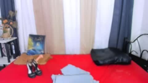 expensive_elise online show from 10, 4, 2026