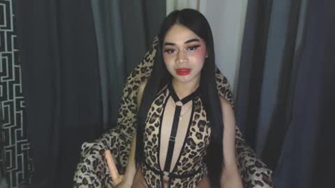 Snapshot of expensivets_chloe chatting on 17, 2, 2025 chloee online show from 17, 2, 2025
