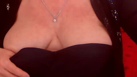 Snapshot of experiencedalana chatting on 10, 1, 2025 Alana online show from 10, 1, 2025