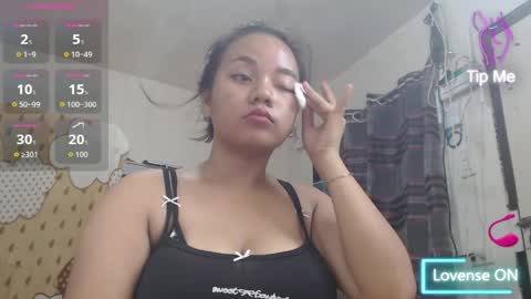 Snapshot of expnsivelj chatting on 5, 4, 2026 expnsivelj online show from 5, 4, 2026