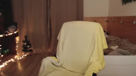 Crystal online show from 24, 2, 2025