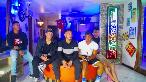 extrangers online show from 2, 12, 2024