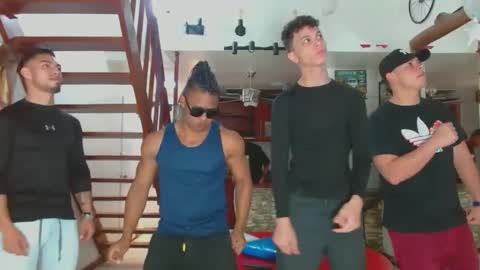 extrangers online show from 6, 12, 2024