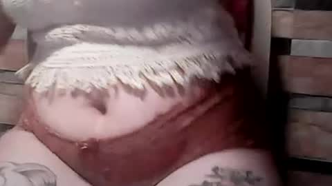extremelydmilkyboobs online show from 8, 8, 2026