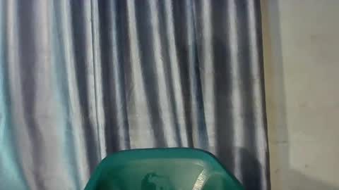 extremelywetgirl_ online show from 9, 4, 2026