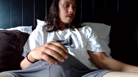 Snapshot of eyestrokeforyou chatting on 24, 6, 2026 Strokes online show from 24, 6, 2026