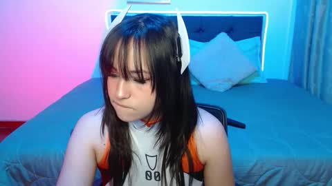 Snapshot of eymmy_24 chatting on 30, 10, 2025 eymmy_24 online show from 30, 10, 2025