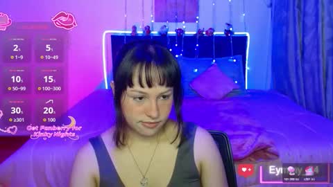 Snapshot of eymmy_24 chatting on 25, 11, 2025 eymmy_24 online show from 25, 11, 2025