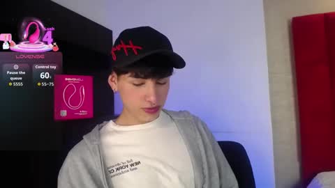Snapshot of ezra_storm chatting on 20, 9, 2025 Juan online show from 20, 9, 2025