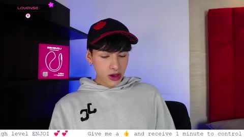 Snapshot of ezra_storm chatting on 24, 9, 2025 Juan online show from 24, 9, 2025