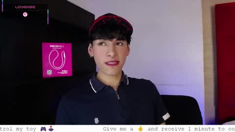 Snapshot of ezra_storm chatting on 28, 9, 2025 Juan online show from 28, 9, 2025