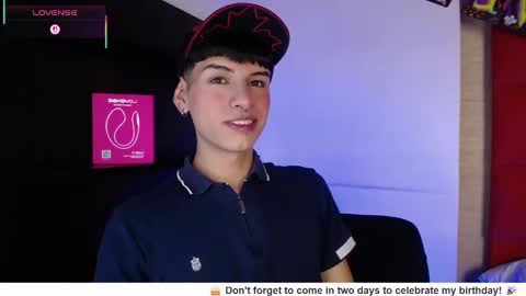 Snapshot of ezra_storm chatting on 9, 10, 2025 Juan online show from 9, 10, 2025
