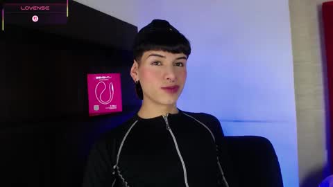 Snapshot of ezra_storm chatting on 16, 10, 2025 Juan online show from 16, 10, 2025