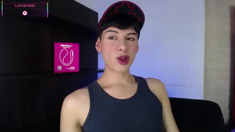 Snapshot of ezra_storm chatting on 18, 10, 2025 Juan online show from 18, 10, 2025