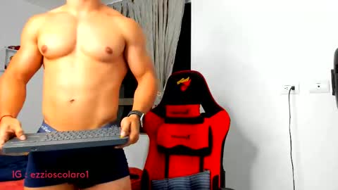 Ezzio Scolaro online show from 23, 11, 2025