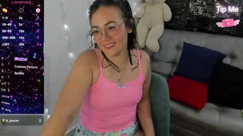 Snapshot of faberdubois1 chatting on 2, 12, 2025 camila online show from 2, 12, 2025