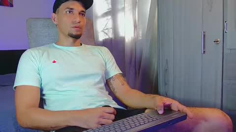 Snapshot of fabi_calde chatting on 8, 11, 2025 fabi online show from 8, 11, 2025