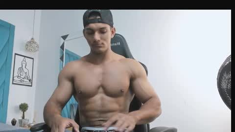 Snapshot of fabiorissi chatting on 23, 10, 2025 FABIO online show from 23, 10, 2025