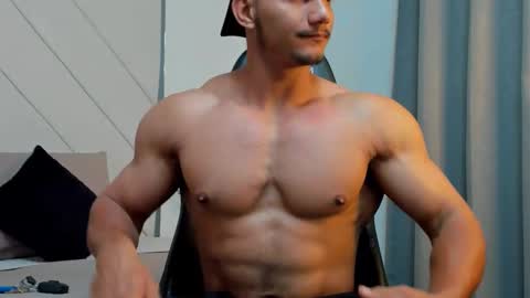 Snapshot of fabiorissi chatting on 15, 11, 2025 FABIO online show from 15, 11, 2025