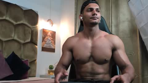 Snapshot of fabiorissi chatting on 28, 11, 2025 FABIO online show from 28, 11, 2025