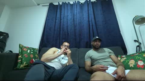 Snapshot of fabistrubis chatting on 18, 12, 2025 fabistrubis online show from 18, 12, 2025