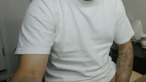 Mark online show from 5, 2, 2025