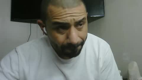 Mark online show from 5, 2, 2025