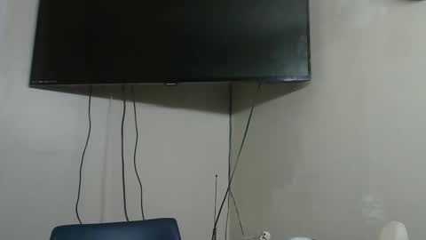 Mark online show from 8, 2, 2025