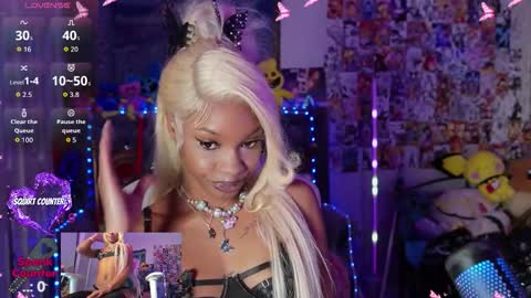 Fae and Cheta online show from 27, 3, 2026