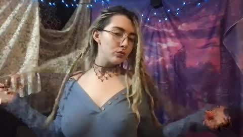 Snapshot of faexoxoxo chatting on 2, 1, 2025 Fae online show from 2, 1, 2025