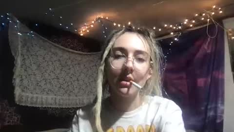 Snapshot of faexoxoxo chatting on 5, 1, 2025 Fae online show from 5, 1, 2025