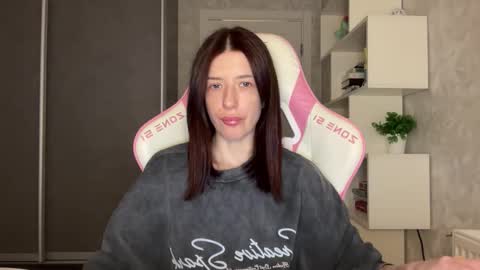 Bloom  online show from 28, 2, 2026