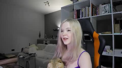 Snapshot of fairy_casey chatting on 21, 11, 2025 fairy_casey online show from 21, 11, 2025