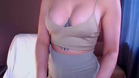 Snapshot of fairy_elli_hot chatting on 19, 9, 2025 Elli online show from 19, 9, 2025