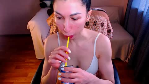 Elli  online show from 25, 5, 2026