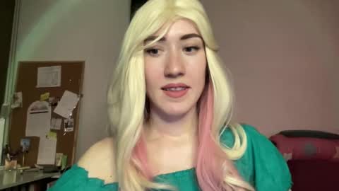Snapshot of fairy_face chatting on 11, 3, 2025 fairy_face online show from 11, 3, 2025