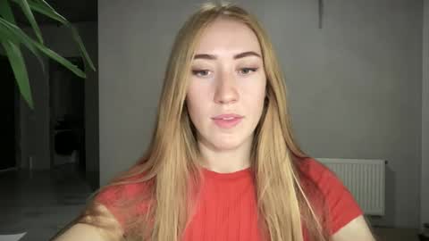 Snapshot of fairy_face chatting on 2, 10, 2025 fairy_face online show from 2, 10, 2025
