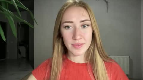 Snapshot of fairy_face chatting on 17, 10, 2025 fairy_face online show from 17, 10, 2025