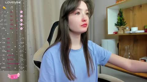 Snapshot of fairy_m00n chatting on 1, 2, 2025 Kate online show from 1, 2, 2025