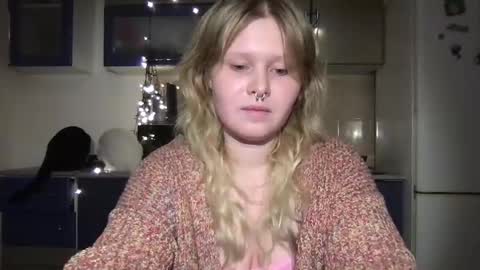 Snapshot of fairydreams_ chatting on 20, 12, 2024 Arisha online show from 20, 12, 2024