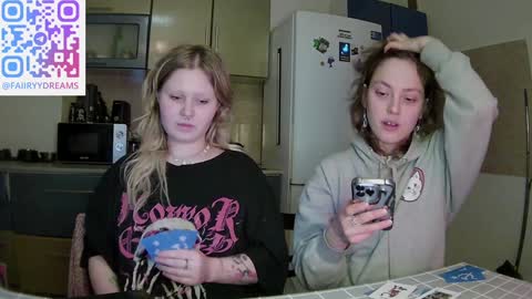 Snapshot of fairydreams_ chatting on 1, 2, 2025 Arisha online show from 1, 2, 2025