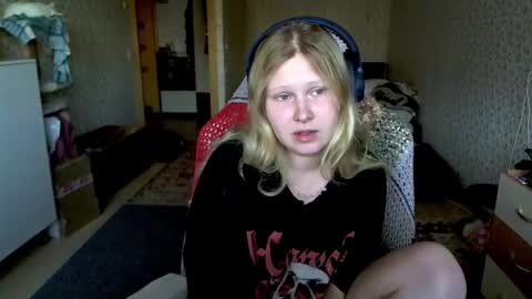 Snapshot of fairydreams_ chatting on 11, 9, 2025 Arisha online show from 11, 9, 2025