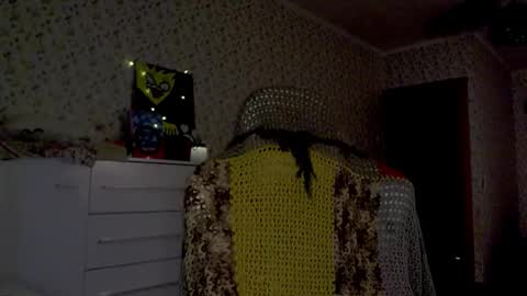 Snapshot of fairydreams_ chatting on 12, 10, 2025 Arisha online show from 12, 10, 2025