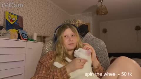 Snapshot of fairydreams_ chatting on 13, 11, 2025 Arisha online show from 13, 11, 2025