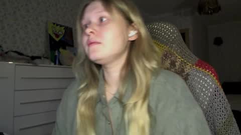 Snapshot of fairydreams_ chatting on 27, 11, 2025 Arisha online show from 27, 11, 2025