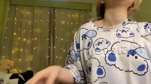 Ilona online show from 25, 12, 2024