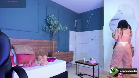 Megan    630  1330 -5 online show from 6, 11, 2025